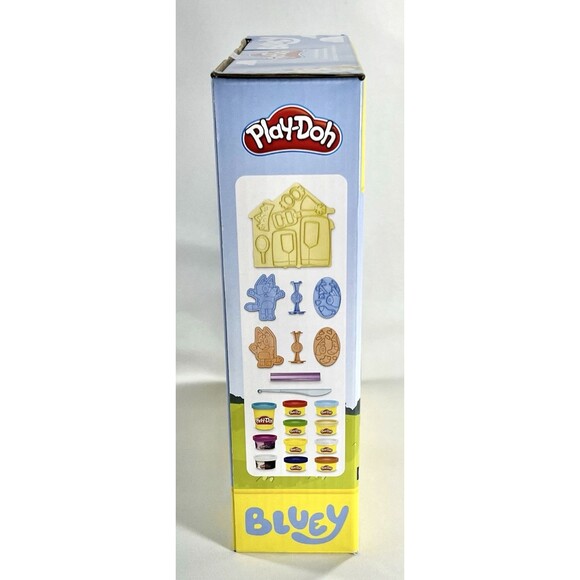 Play-Doh Bluey Make ‘n Mash Costumes Play Dough Set New Factory Sealed - Picture 4 of 7